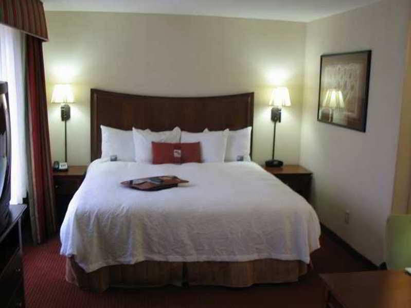 Hampton Inn Hadley-Amherst Area Kültér fotó